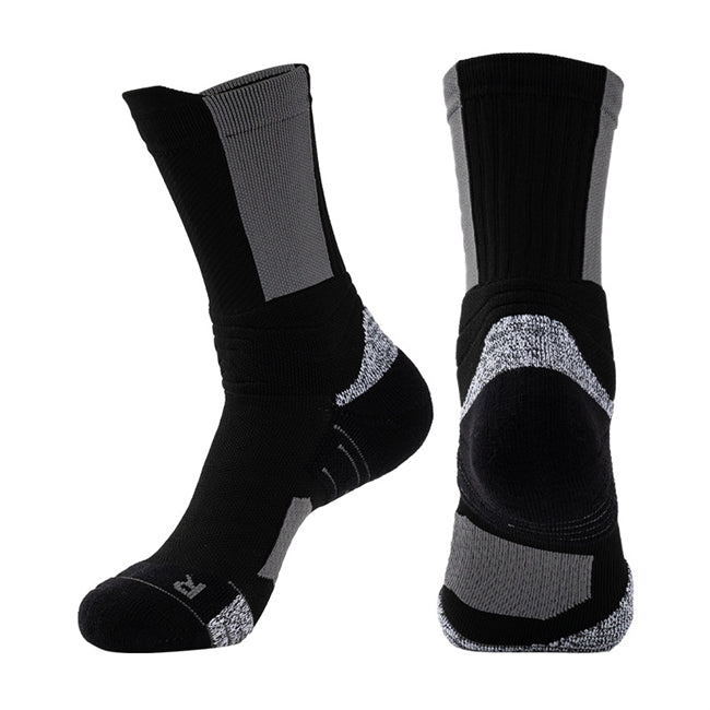 Cushioned basketball socks in black with premium padding for comfort and enhanced support during high-intensity play.